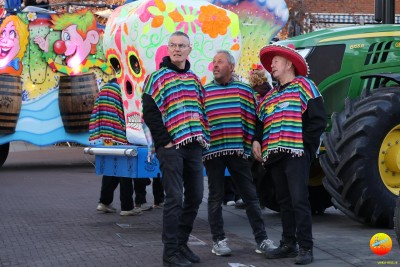 verlichte_halfvasten_optocht_2023_14.JPG
