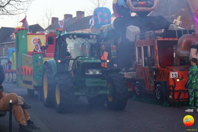 verlichte_halfvasten_optocht_2023_20.JPG
