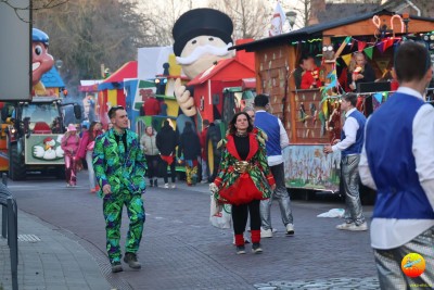 verlichte_halfvasten_optocht_2023_33.JPG