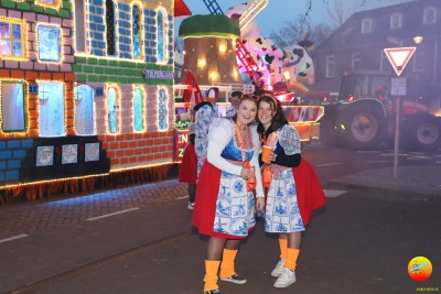 verlichte_halfvasten_optocht_2023_80.JPG